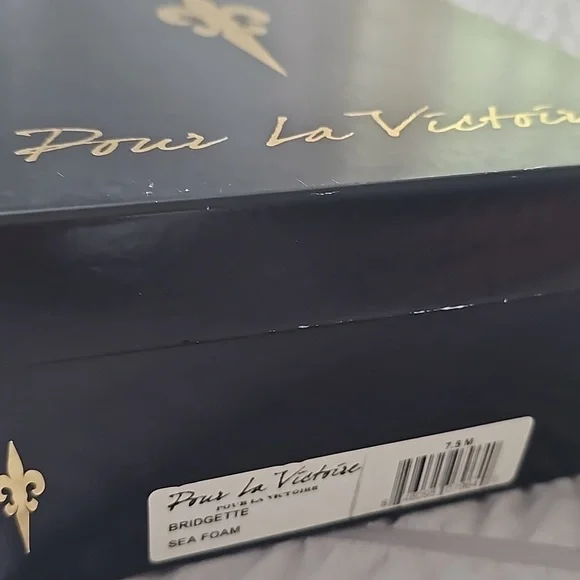 Pour La Victoire turquoise shoes - Picture 6 of 6